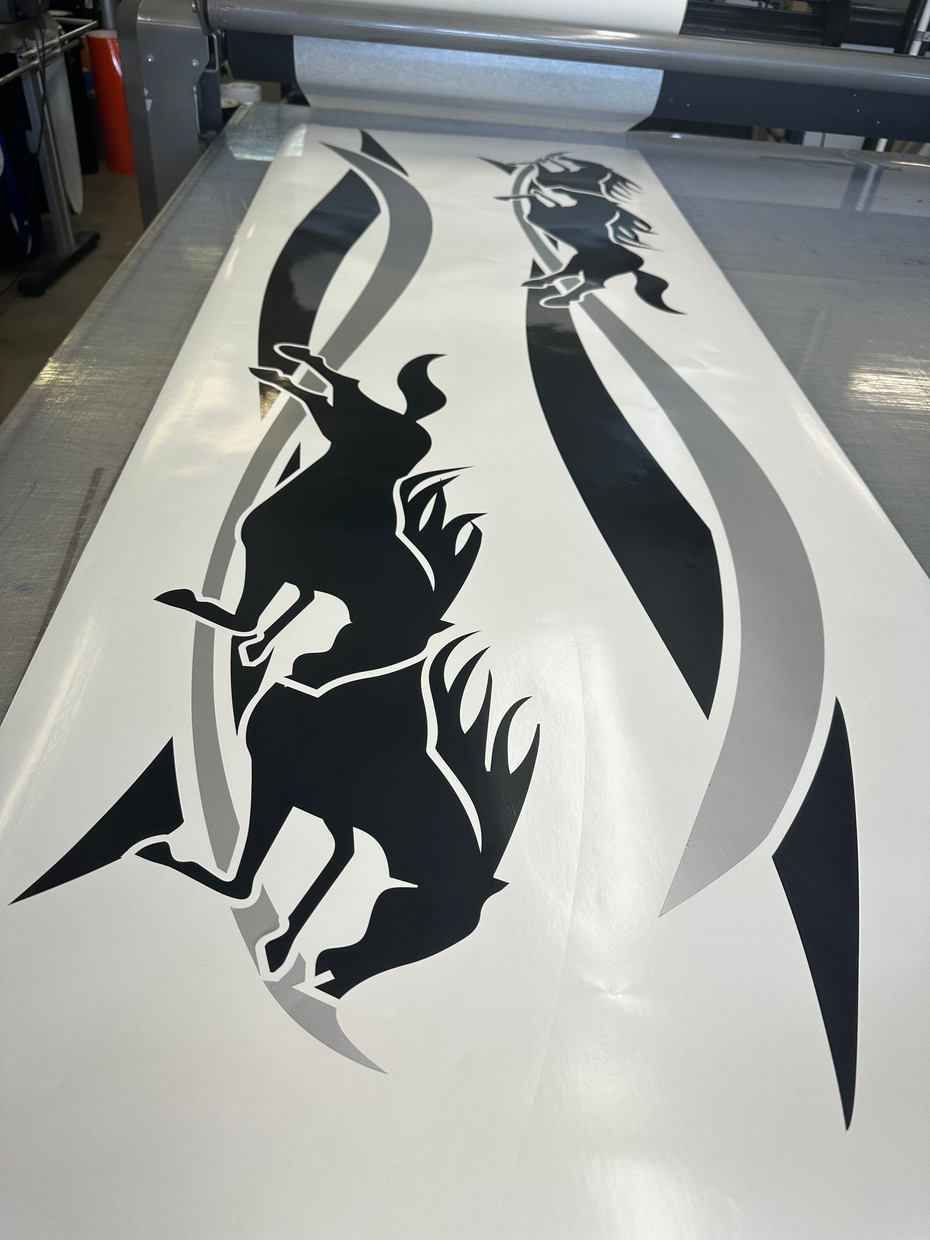 HORSE FLOAT STRIPE H1