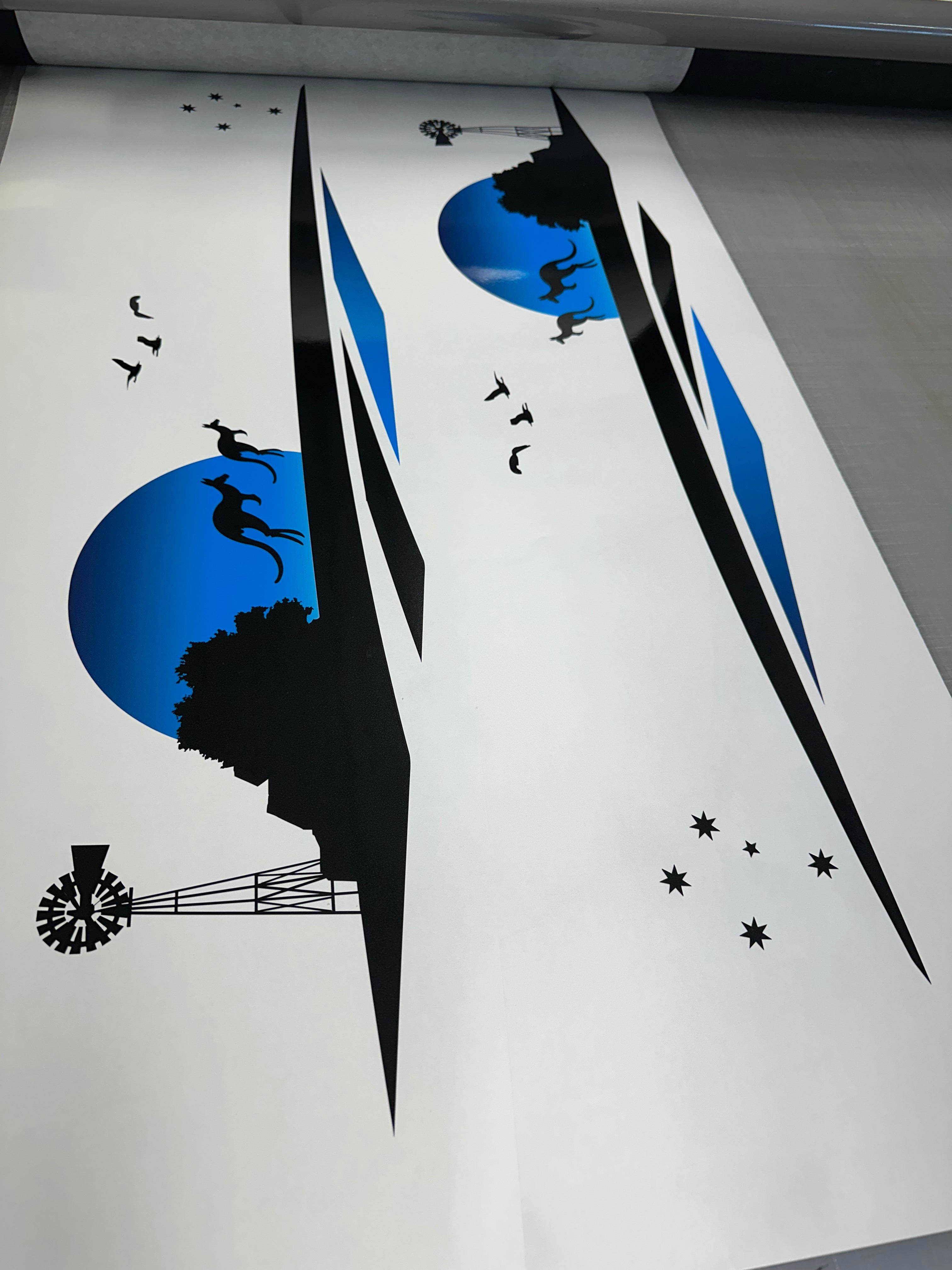 Kangaroo Vehicle Stripes Decal - Windmill Design for Boats, RVs, Campervans, Motorhomes