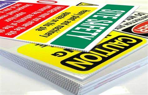 Custom Printed Plastic Signs for Building Sites, Real Estate, and Sports Clubs | Durable & Versatile Signage Solutions